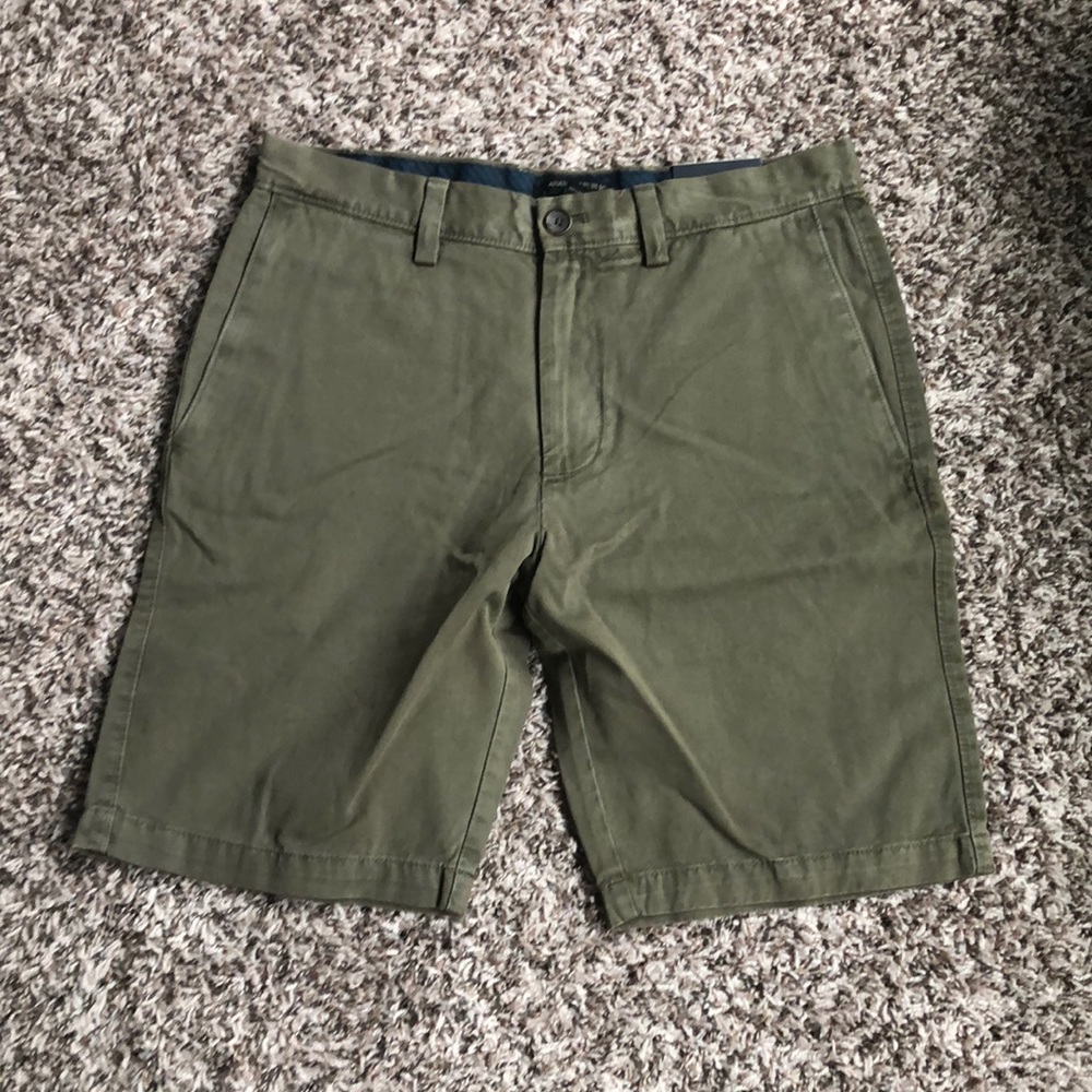 Banana Republic slim fit deck shorts size 30